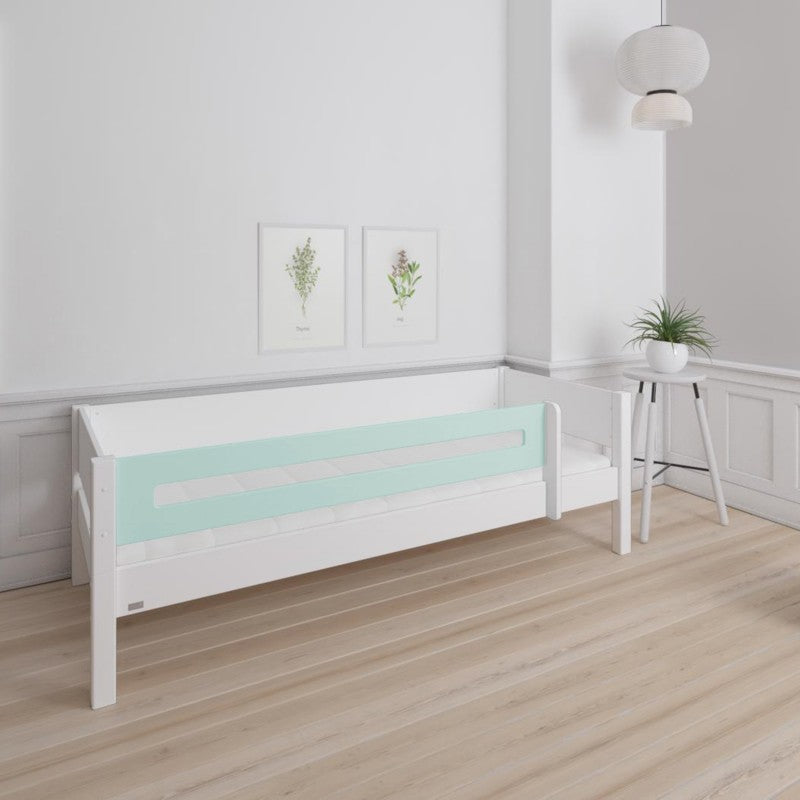 Manis-h White Day Bed with Safety Rail in Azur Mint