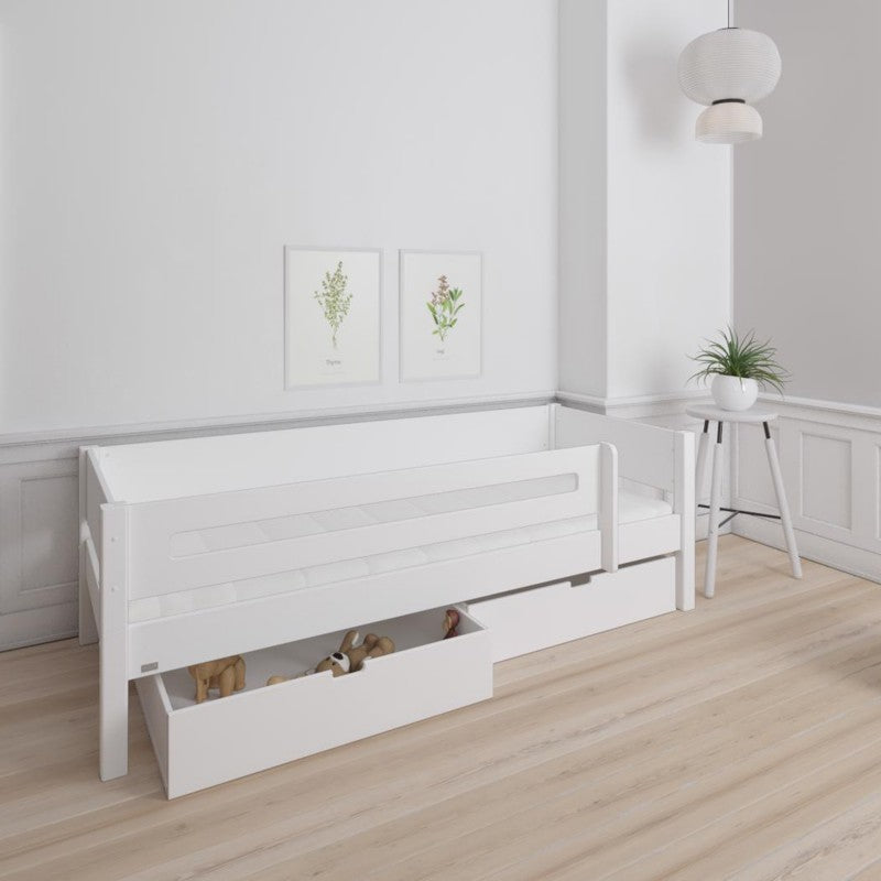 Manis-h White Day Bed with Safety Rail and 2 drawers in Snow White